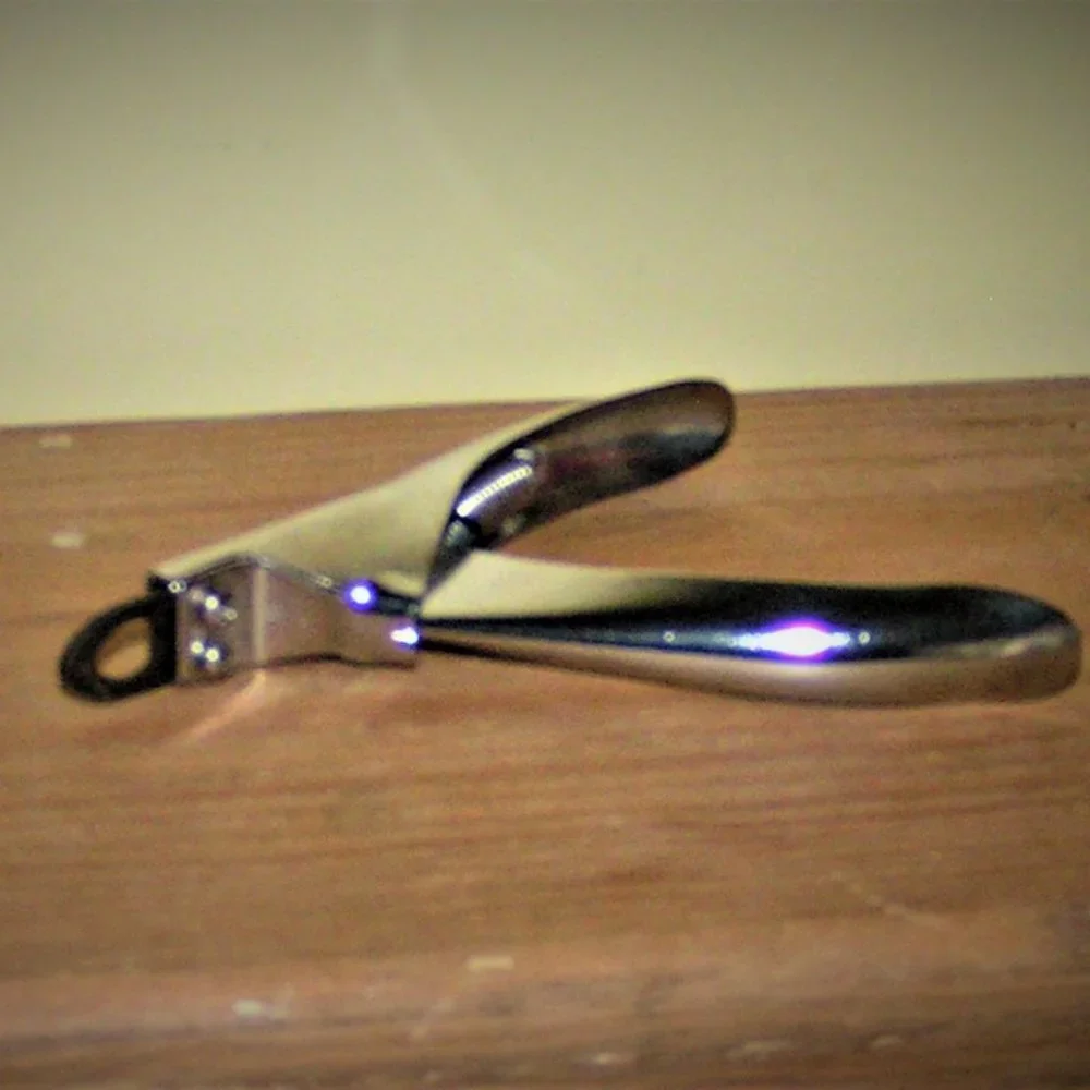 CLAW CLIPPERS